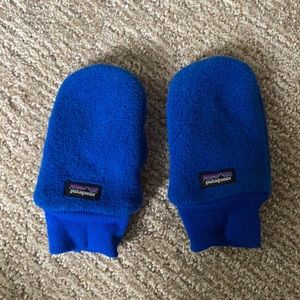 Baby Patagonia mittens, royal blue